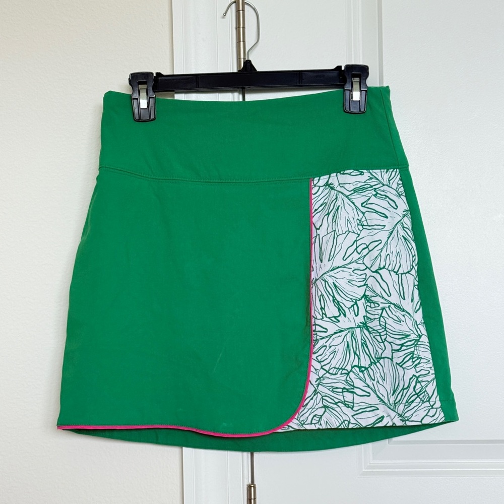 Lady Hagen Green Skort with Tropical Leaf Print